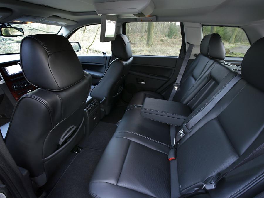  Jeep Grand Cherokee Overland 2008 года  (UK) (фото 3 из 16)